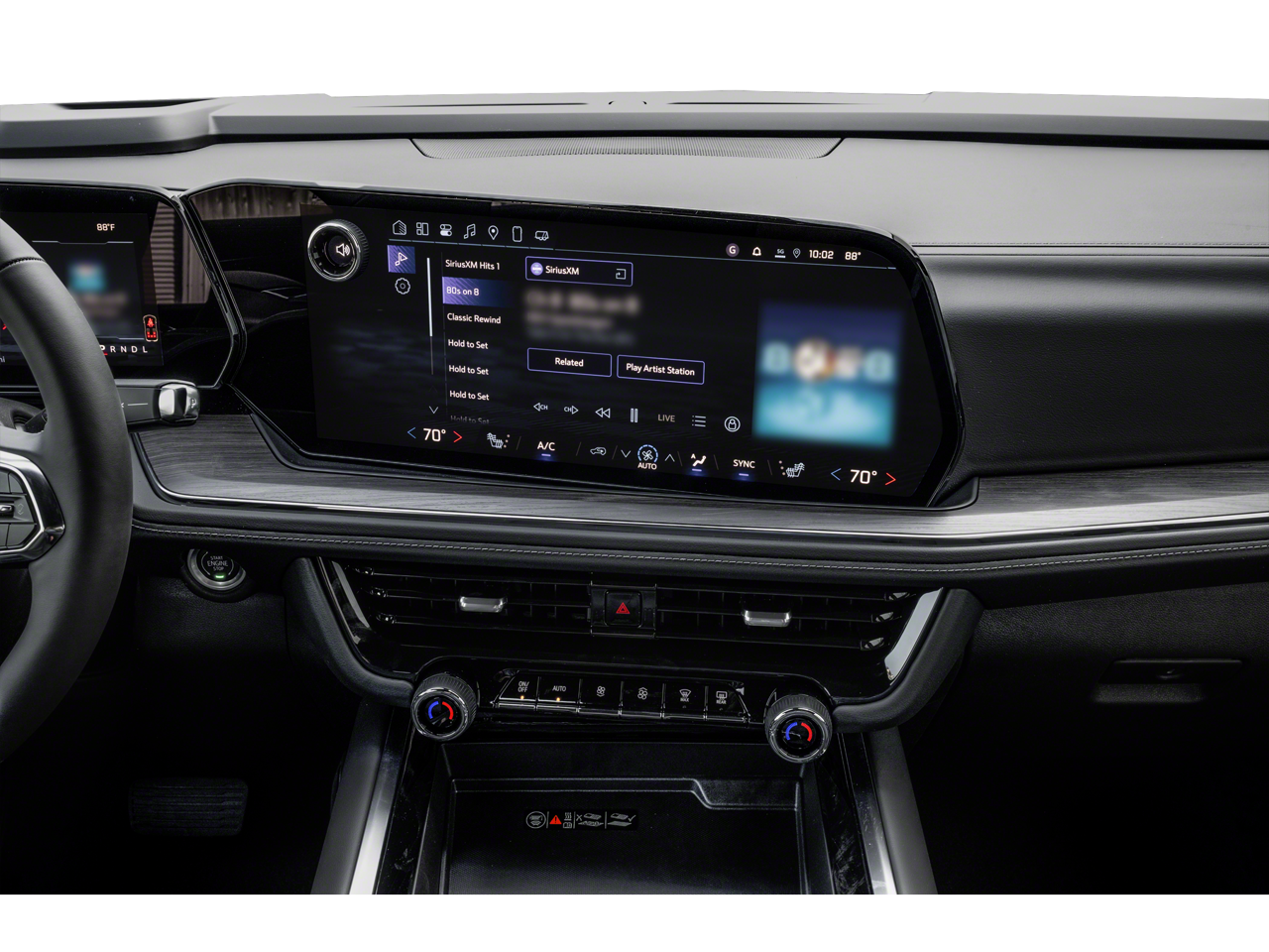 2026 Chevrolet Suburban LT - Photo 9