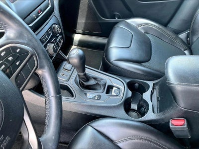 2019 Jeep CHER LATITUDE PLUS