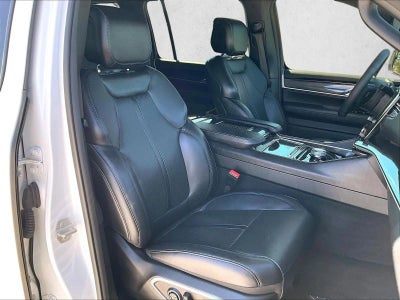 2024 Jeep Wagoneer Base