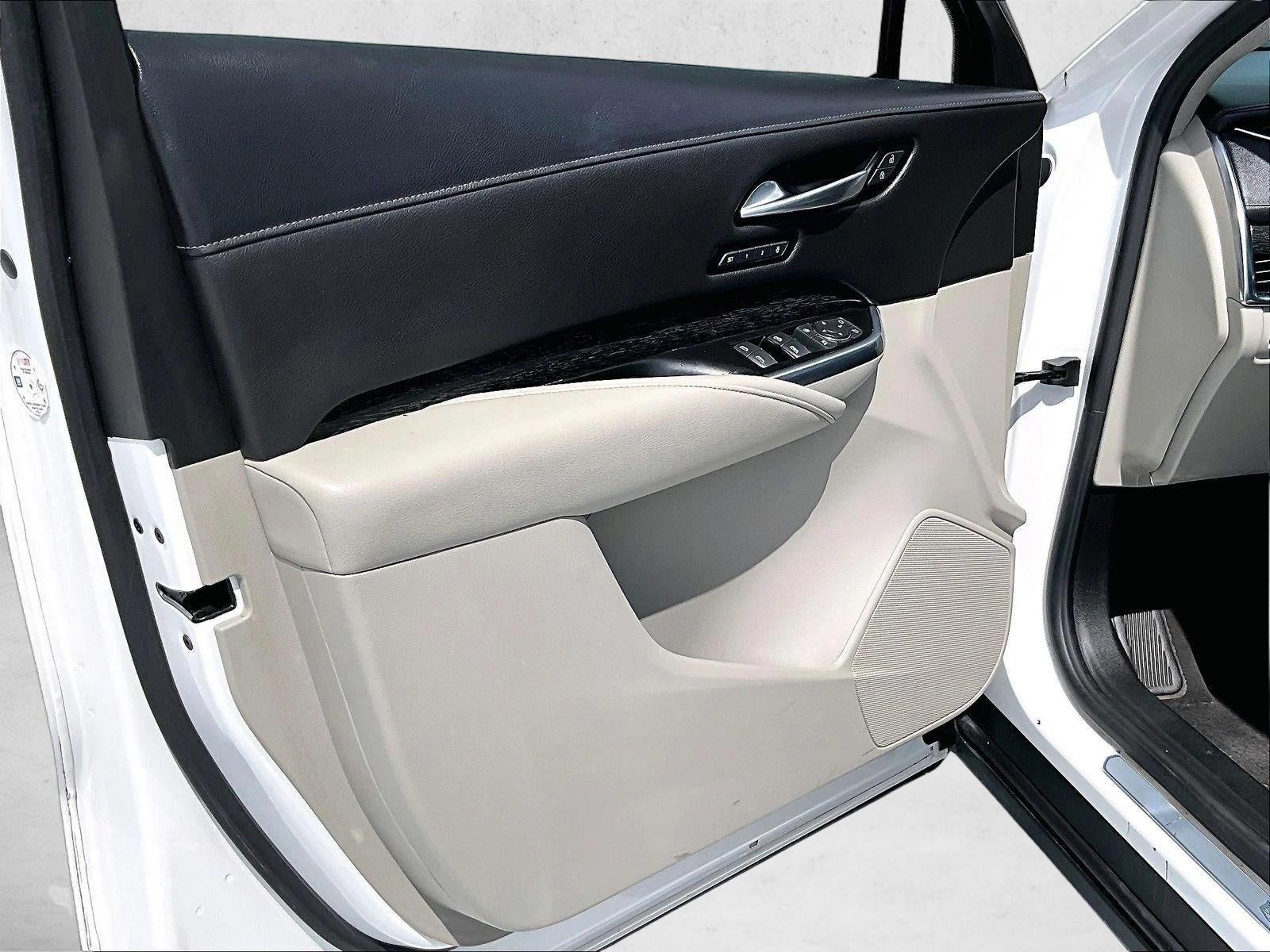 2021 Cadillac XT4 Premium Luxury