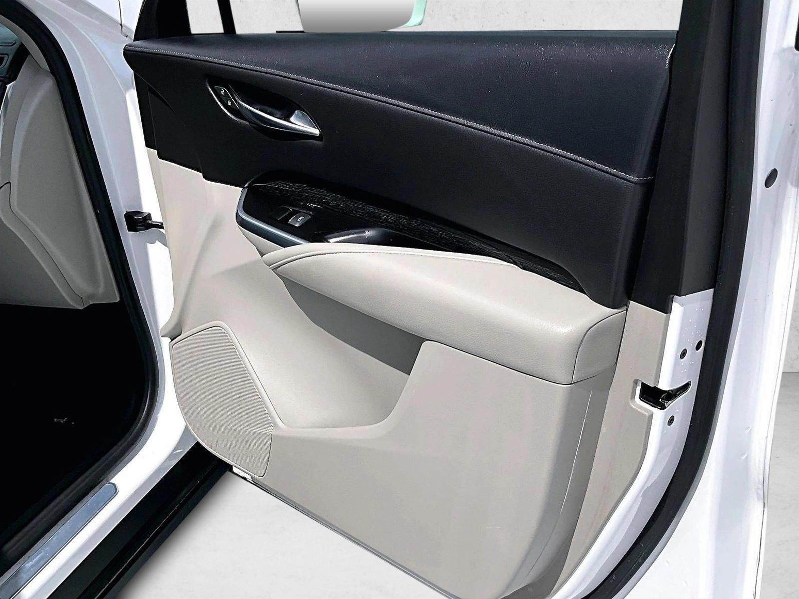 2021 Cadillac XT4 Premium Luxury