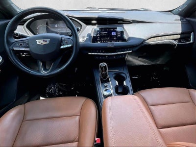 2022 Cadillac XT4 Premium Luxury