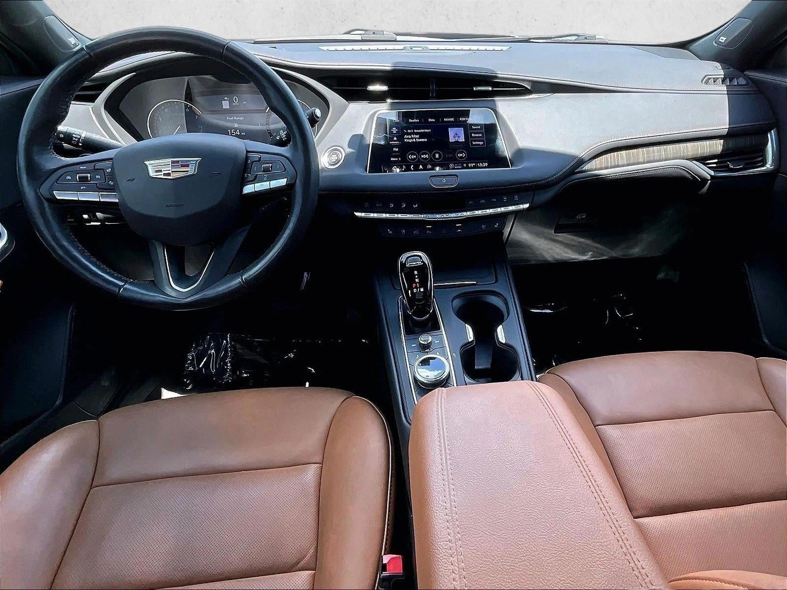 2022 Cadillac XT4 Premium Luxury