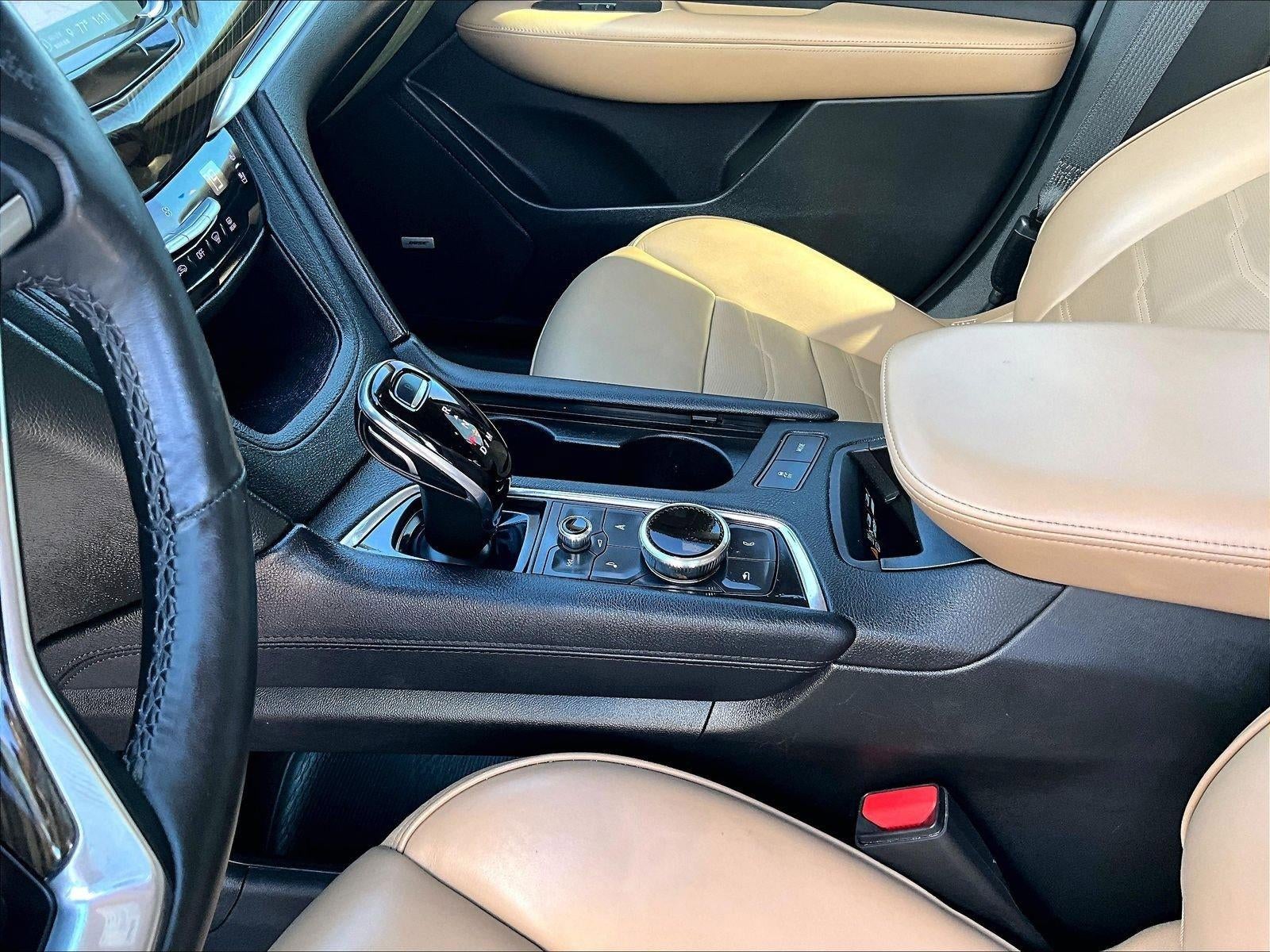 2022 Cadillac XT6 Premium Luxury