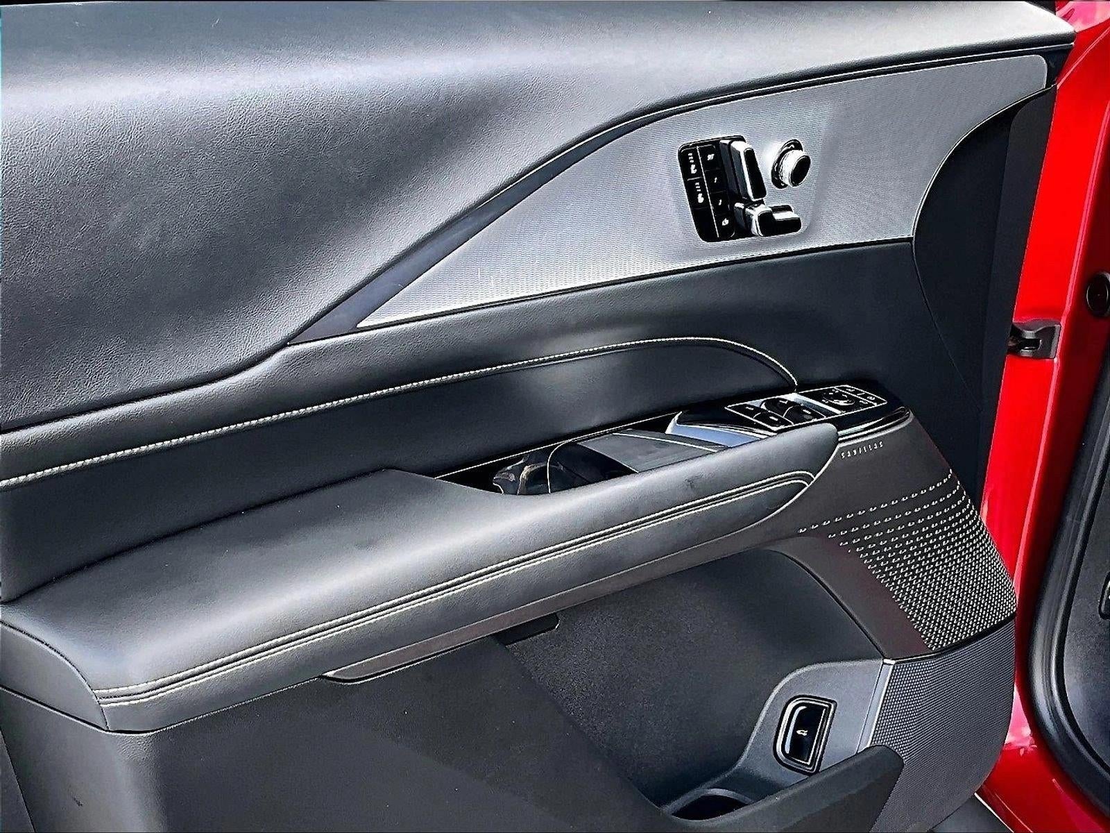 2024 Cadillac LYRIQ Tech