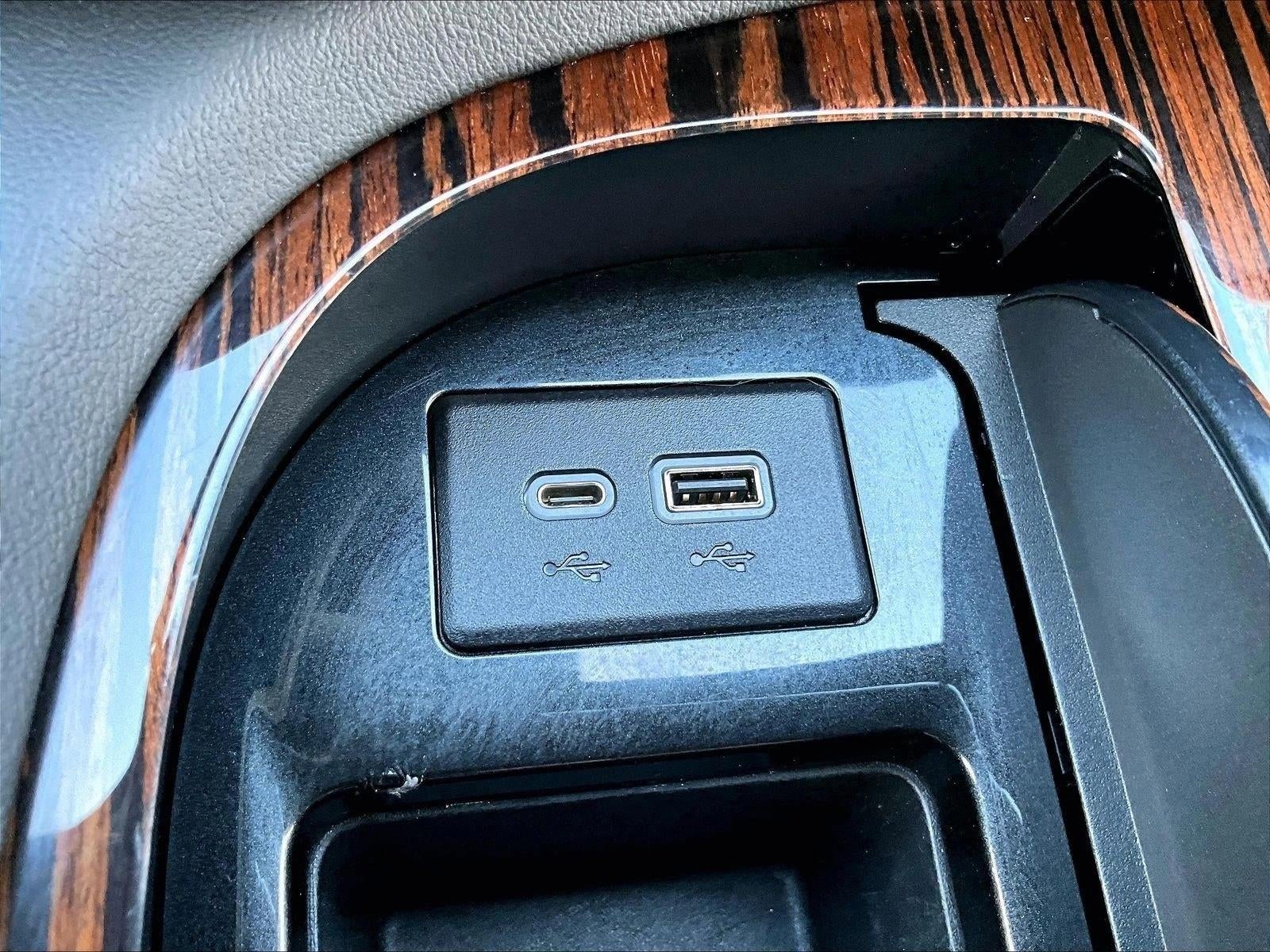 2023 Cadillac Escalade Luxury