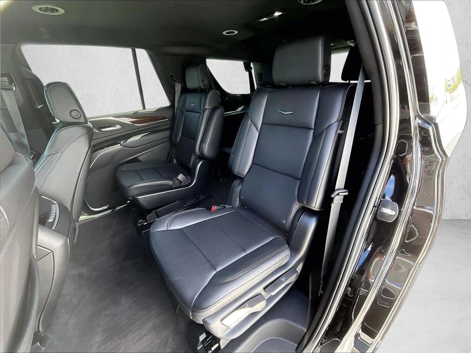 2023 Cadillac Escalade Luxury