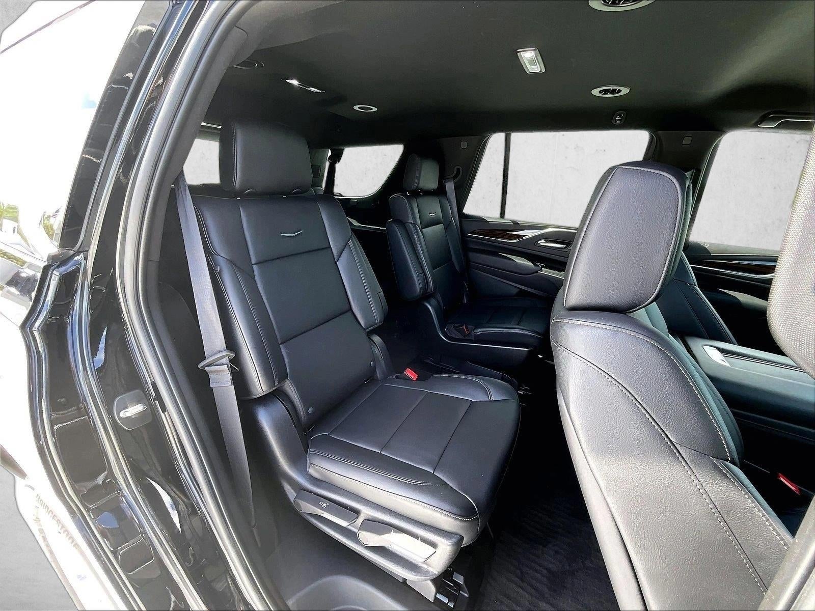 2023 Cadillac Escalade Luxury