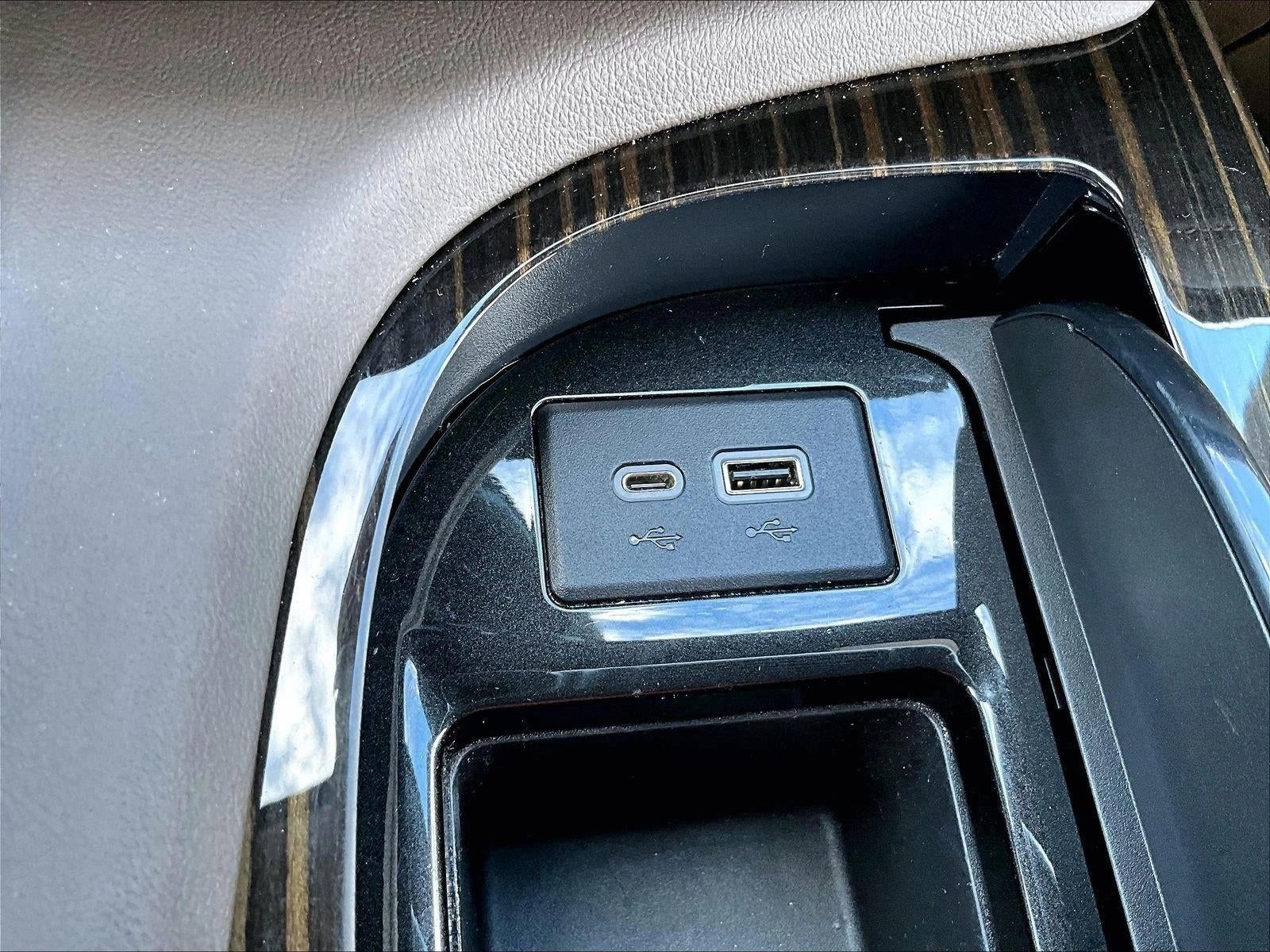 2023 Cadillac Escalade ESV Sport