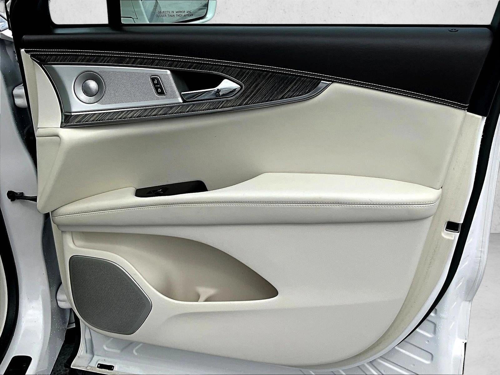 2019 Lincoln Nautilus Black Label