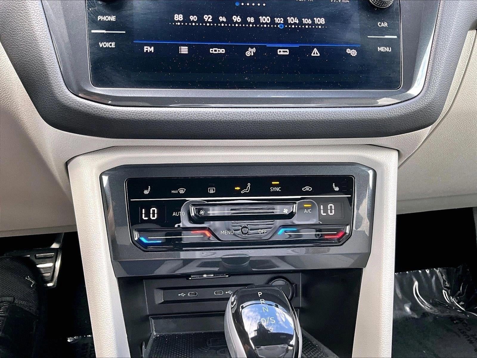 2024 Volkswagen Tiguan SE R-Line Black