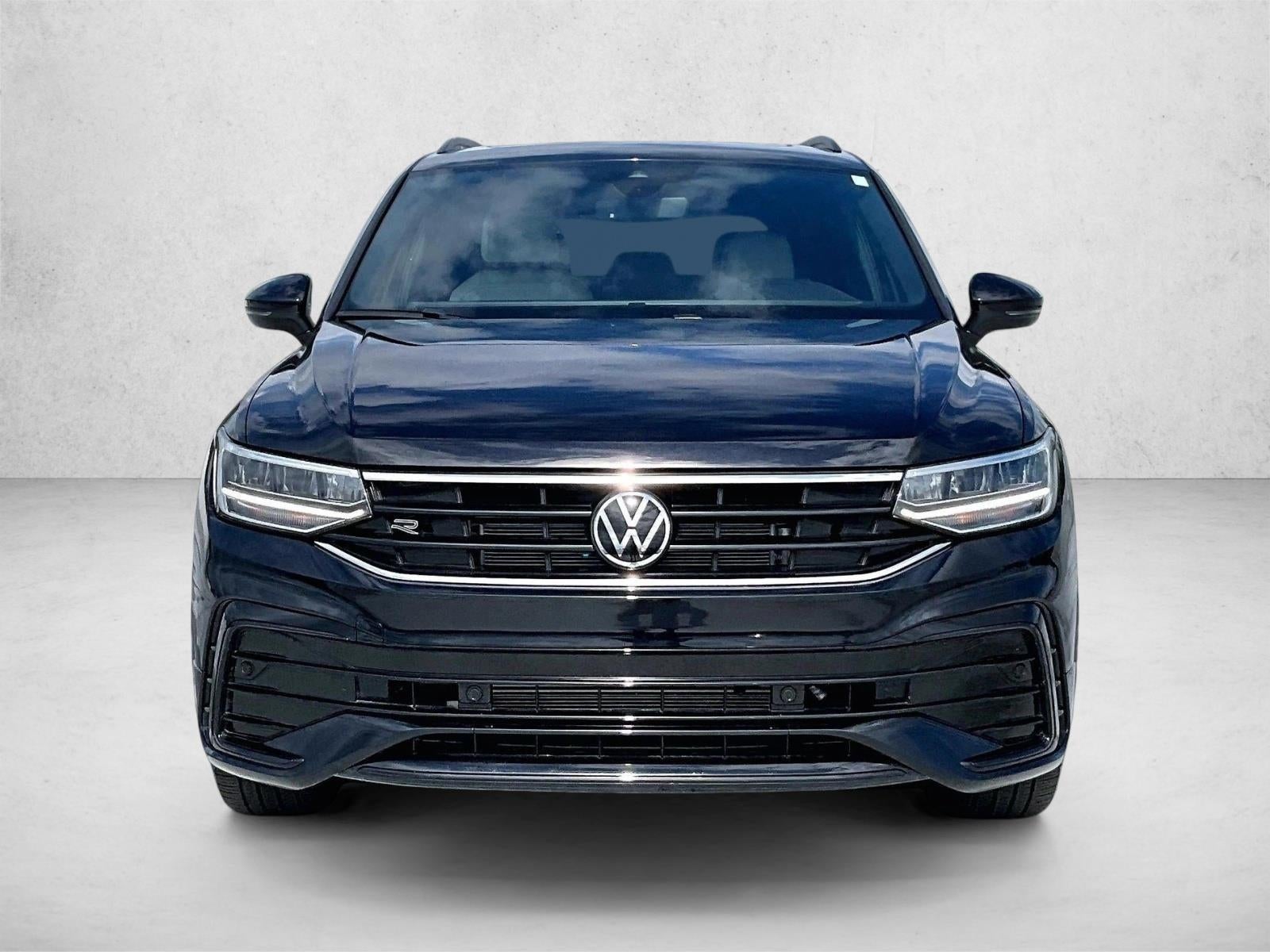 2024 Volkswagen Tiguan SE R-Line Black