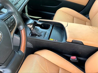2024 Lexus ES ES 300h Luxury