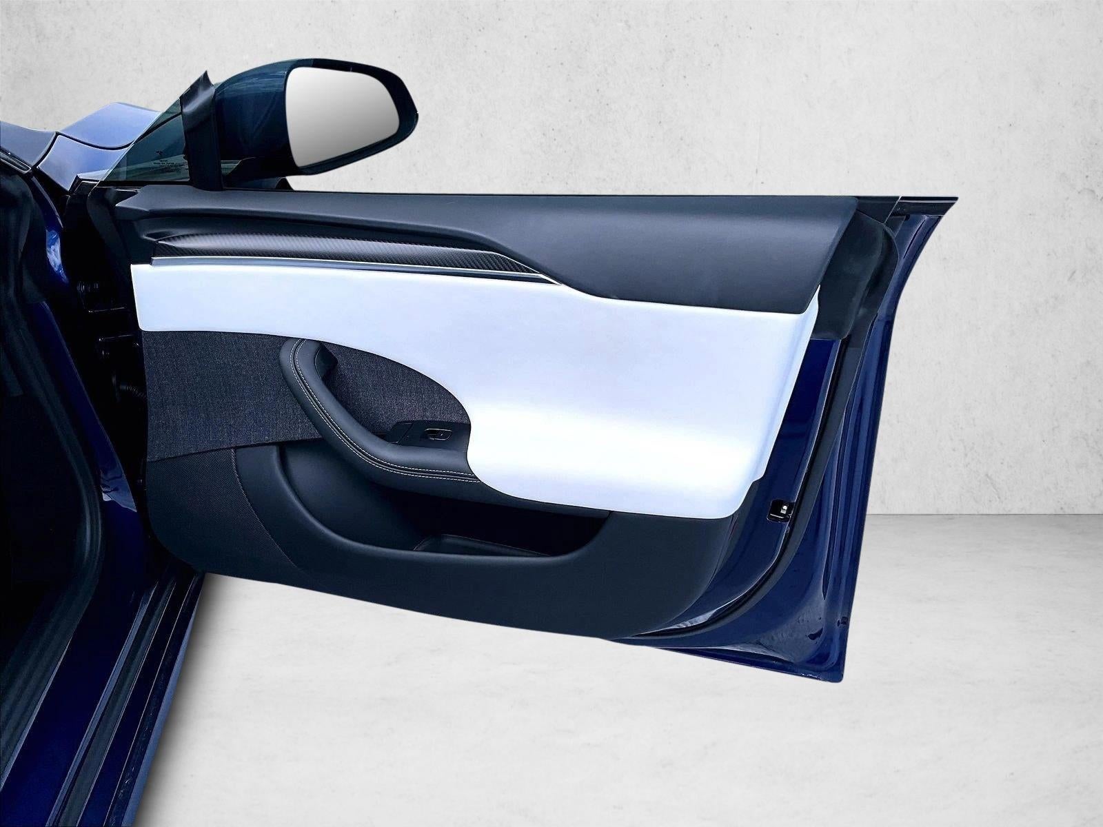 2022 Tesla Model S Plaid