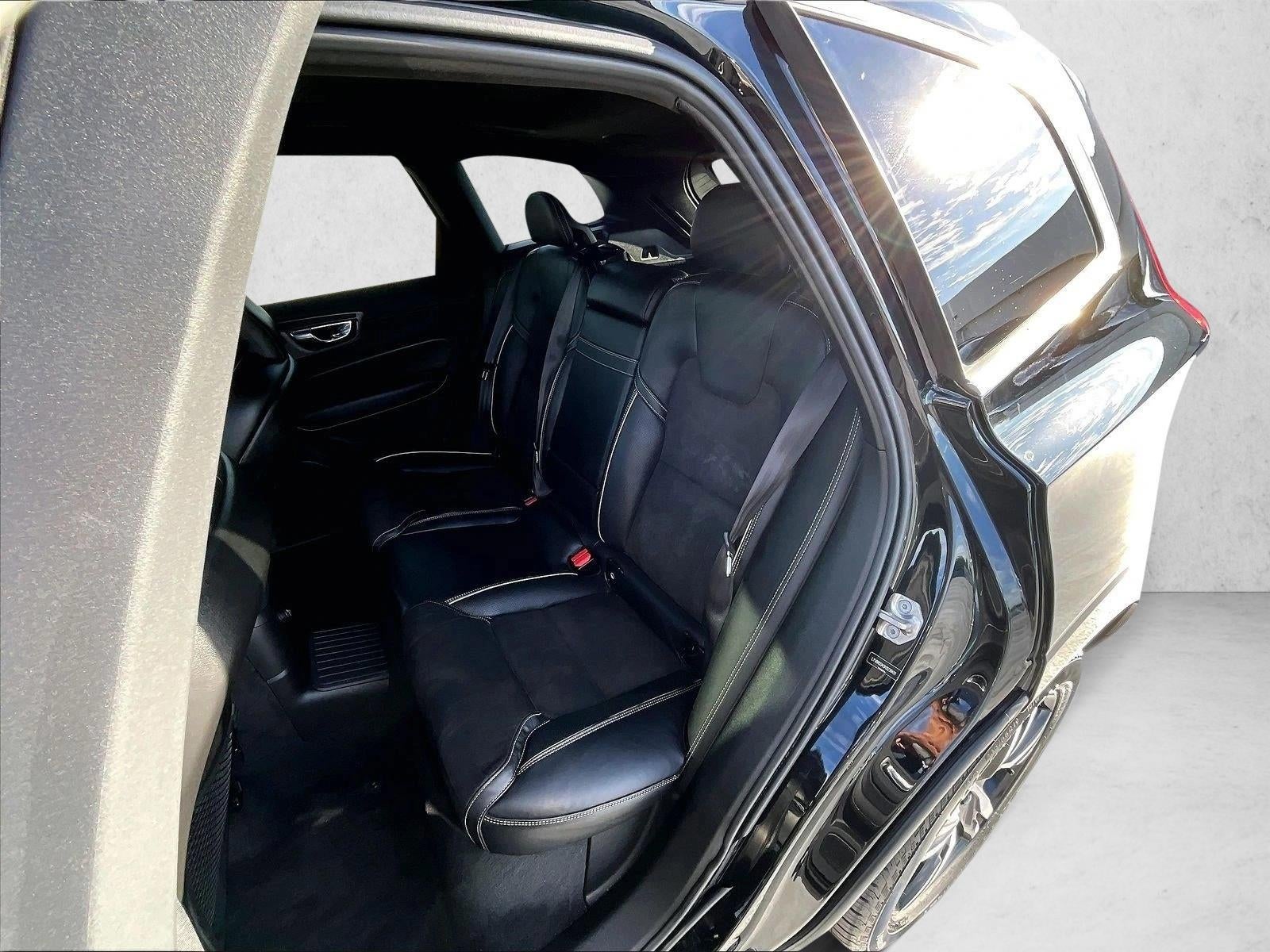 2019 Volvo XC60 R-Design