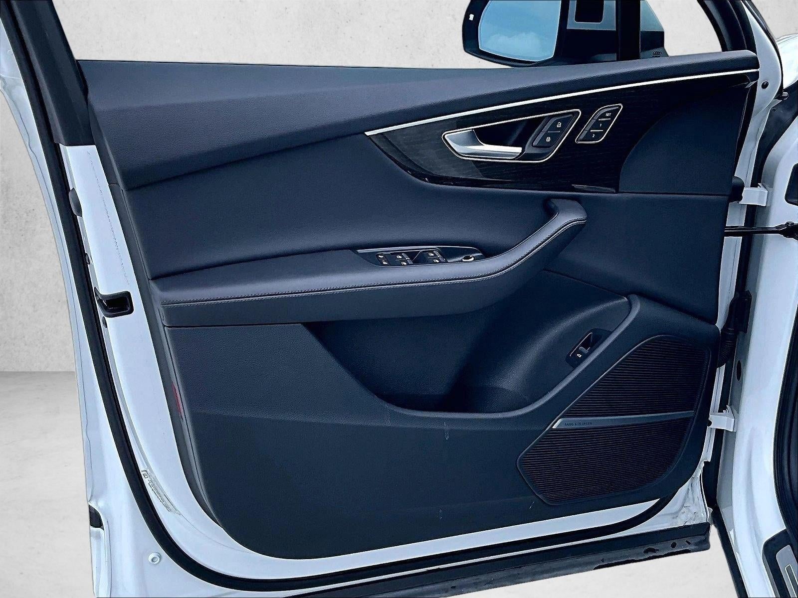 2023 Audi Q7 Premium Plus