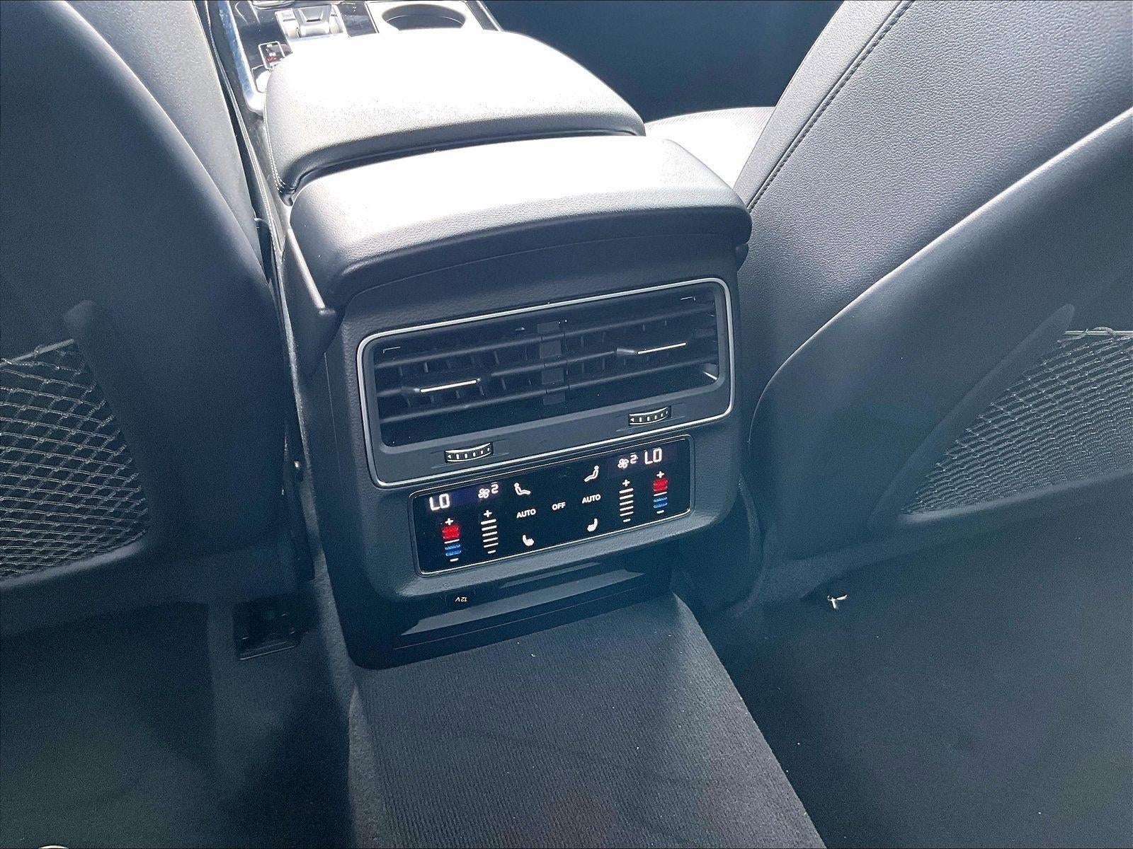 2023 Audi Q7 Premium Plus