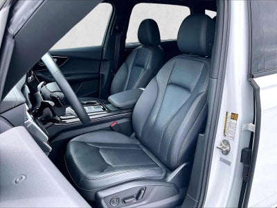 2023 Audi Q7 Premium Plus