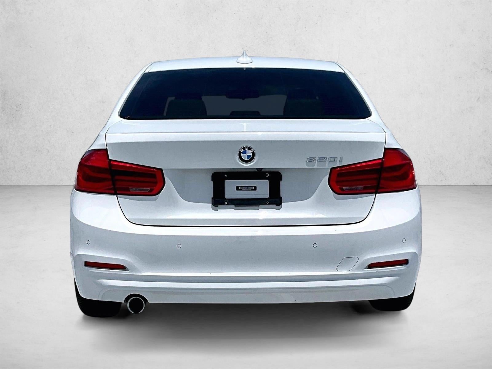 2016 BMW 3 Series 320i