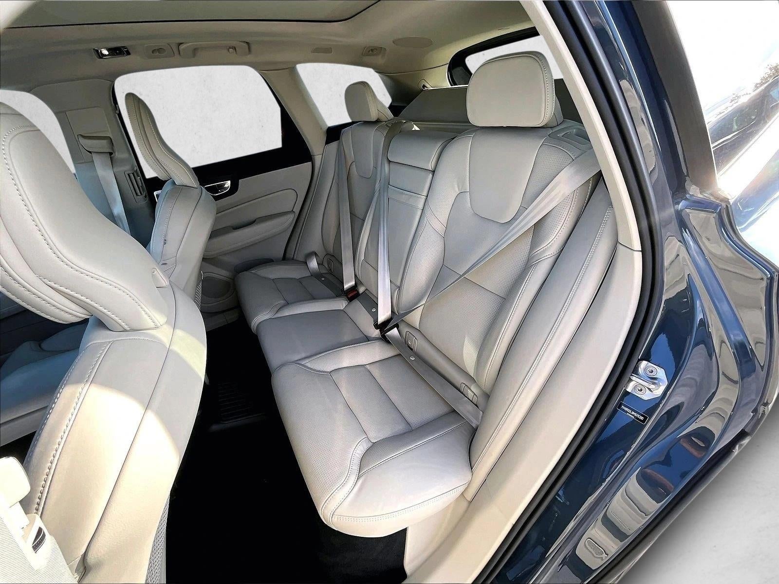 2021 Volvo XC60 Inscription Expression