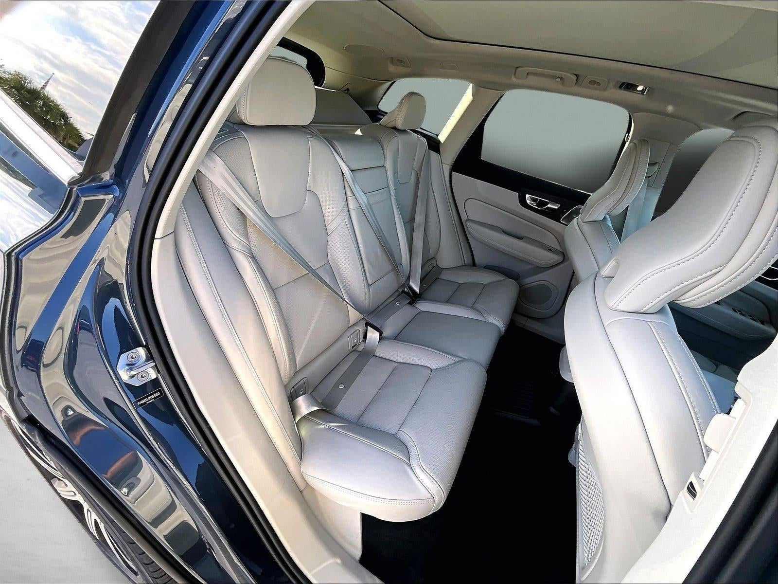 2021 Volvo XC60 Inscription Expression