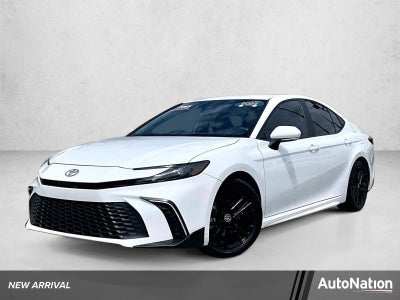 2025 Toyota Camry SE