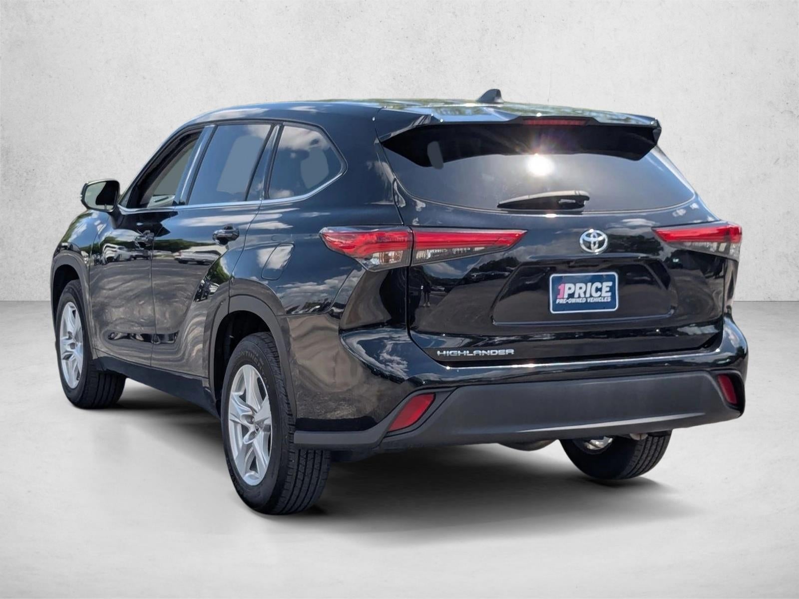 2022 Toyota Highlander L