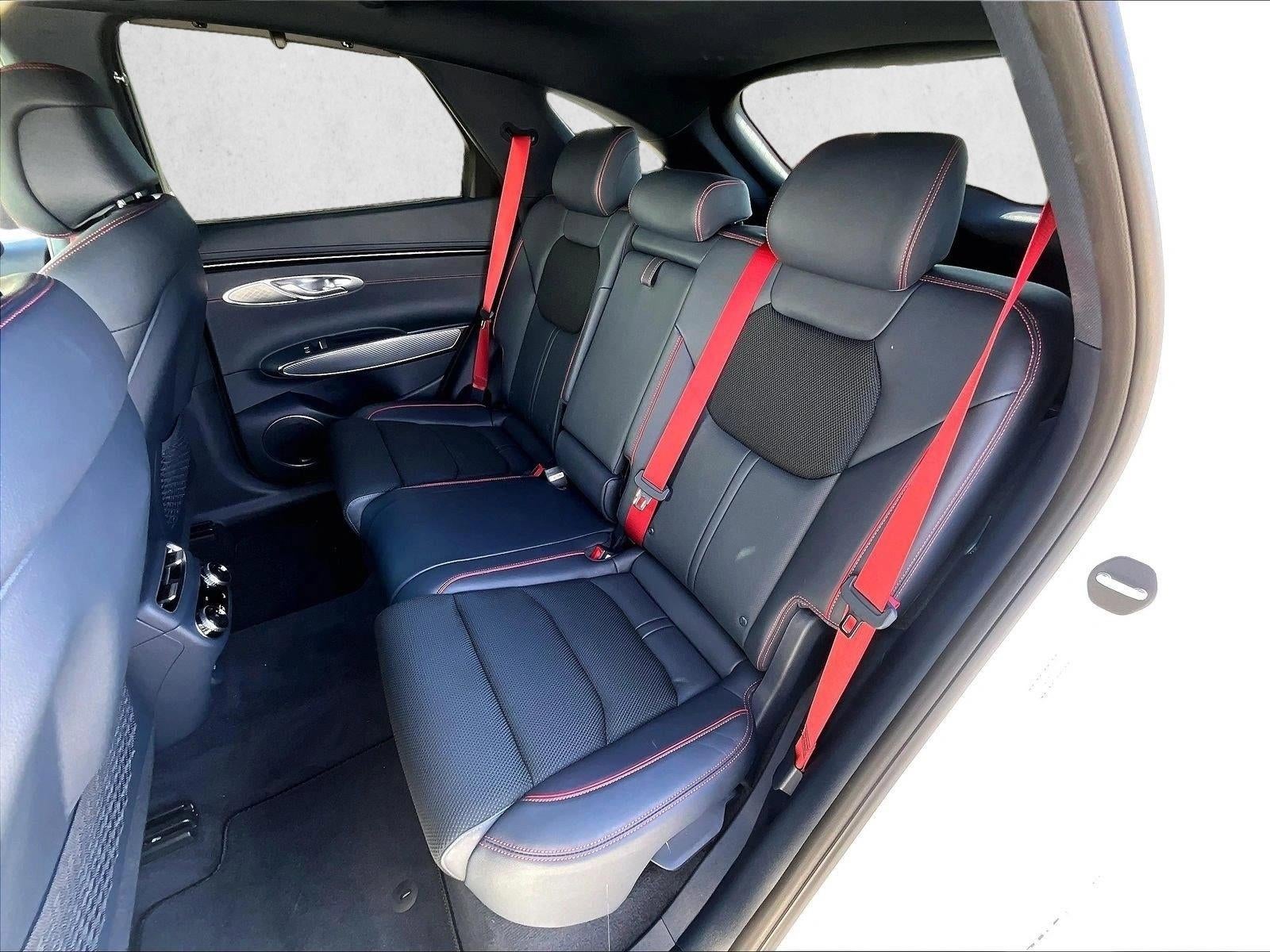 2023 Genesis GV70 2.5T