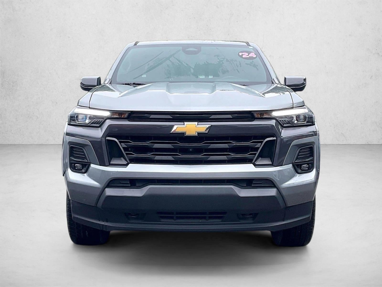 2024 Chevrolet Colorado LT - Photo 2