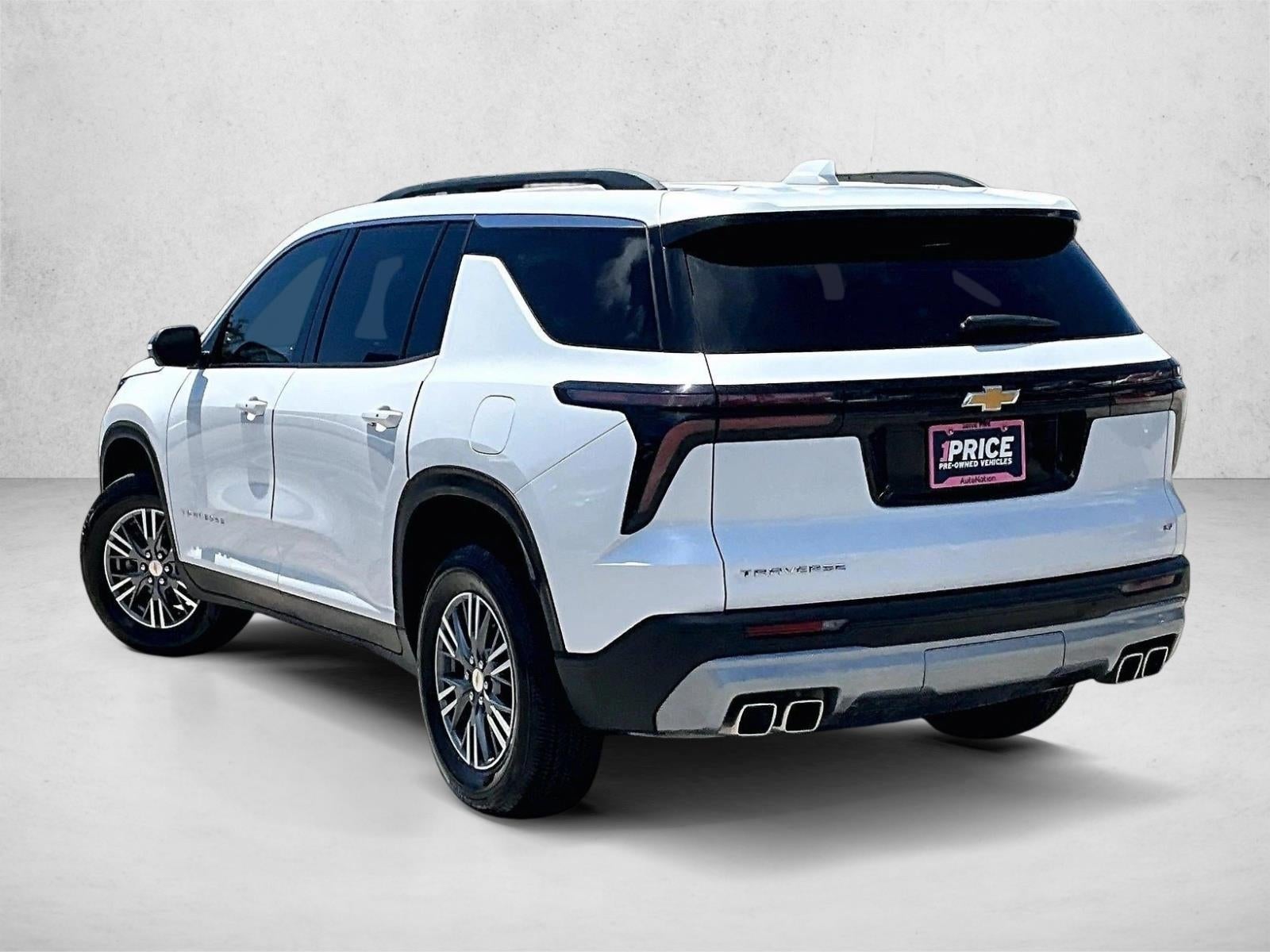 2024 Chevrolet Traverse LT