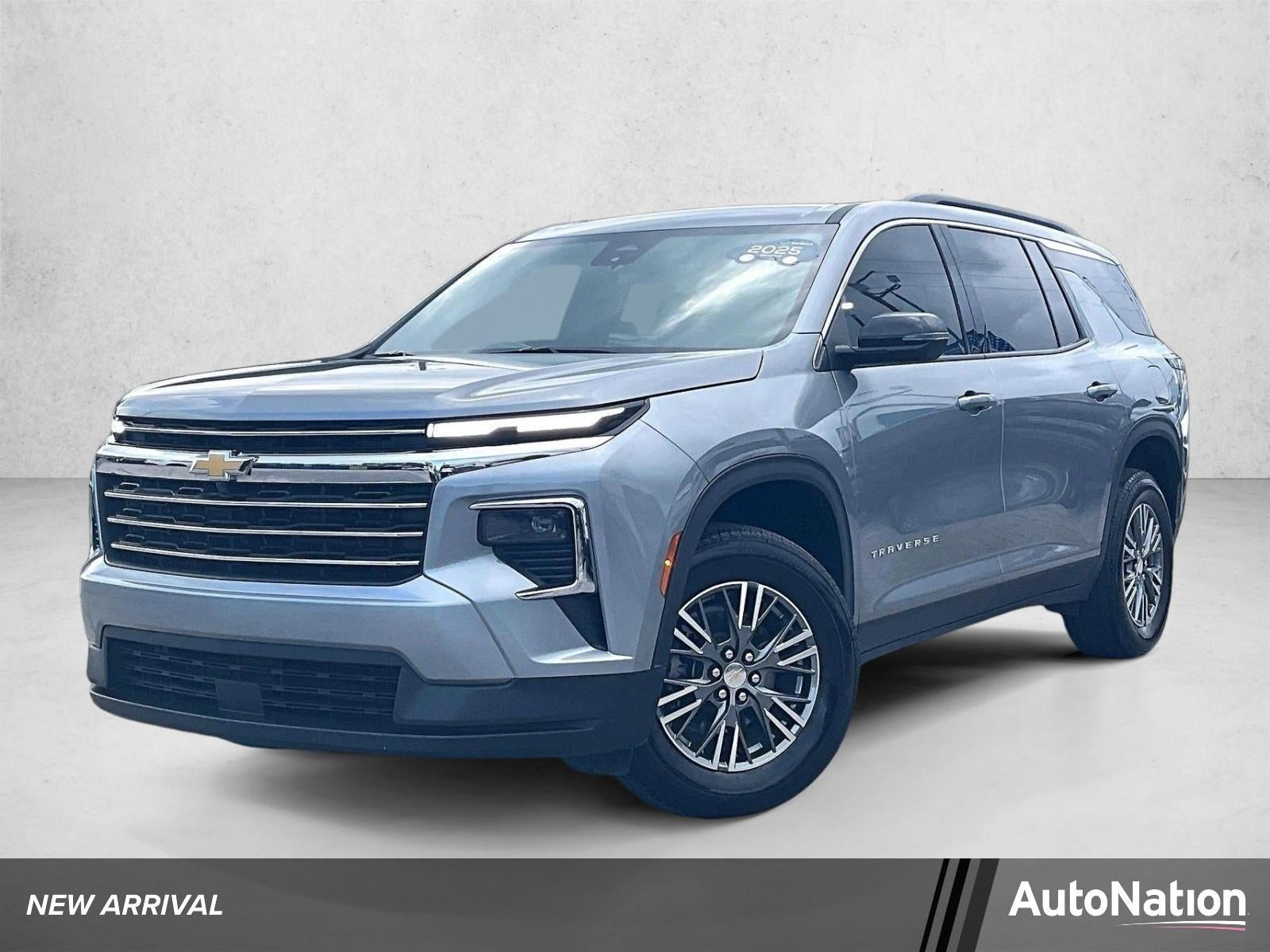 2025 Chevrolet Traverse FWD LT's photo