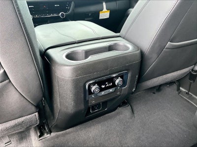 2025 Chevrolet Suburban LT