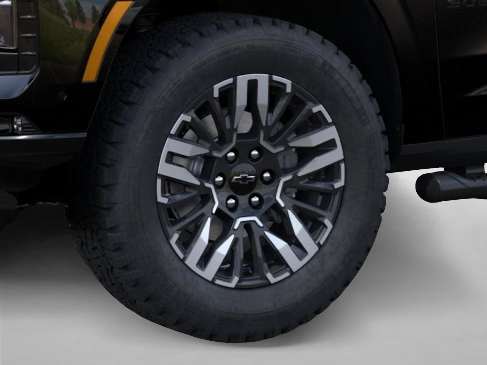 2026 Chevrolet Suburban Z71 - Photo 9