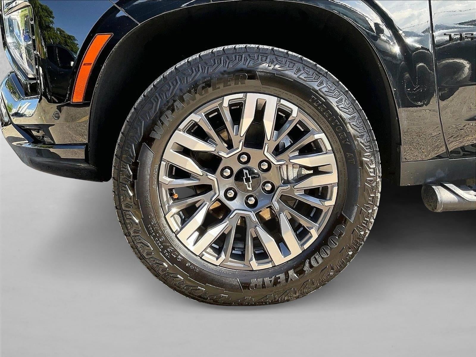 2025 Chevrolet Tahoe Z71 - Photo 10