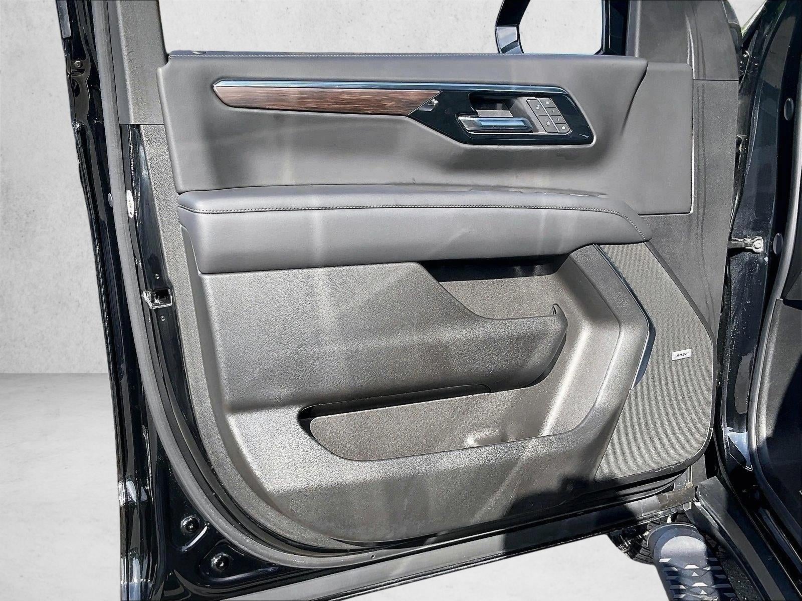 2025 Chevrolet Tahoe Z71 - Photo 18