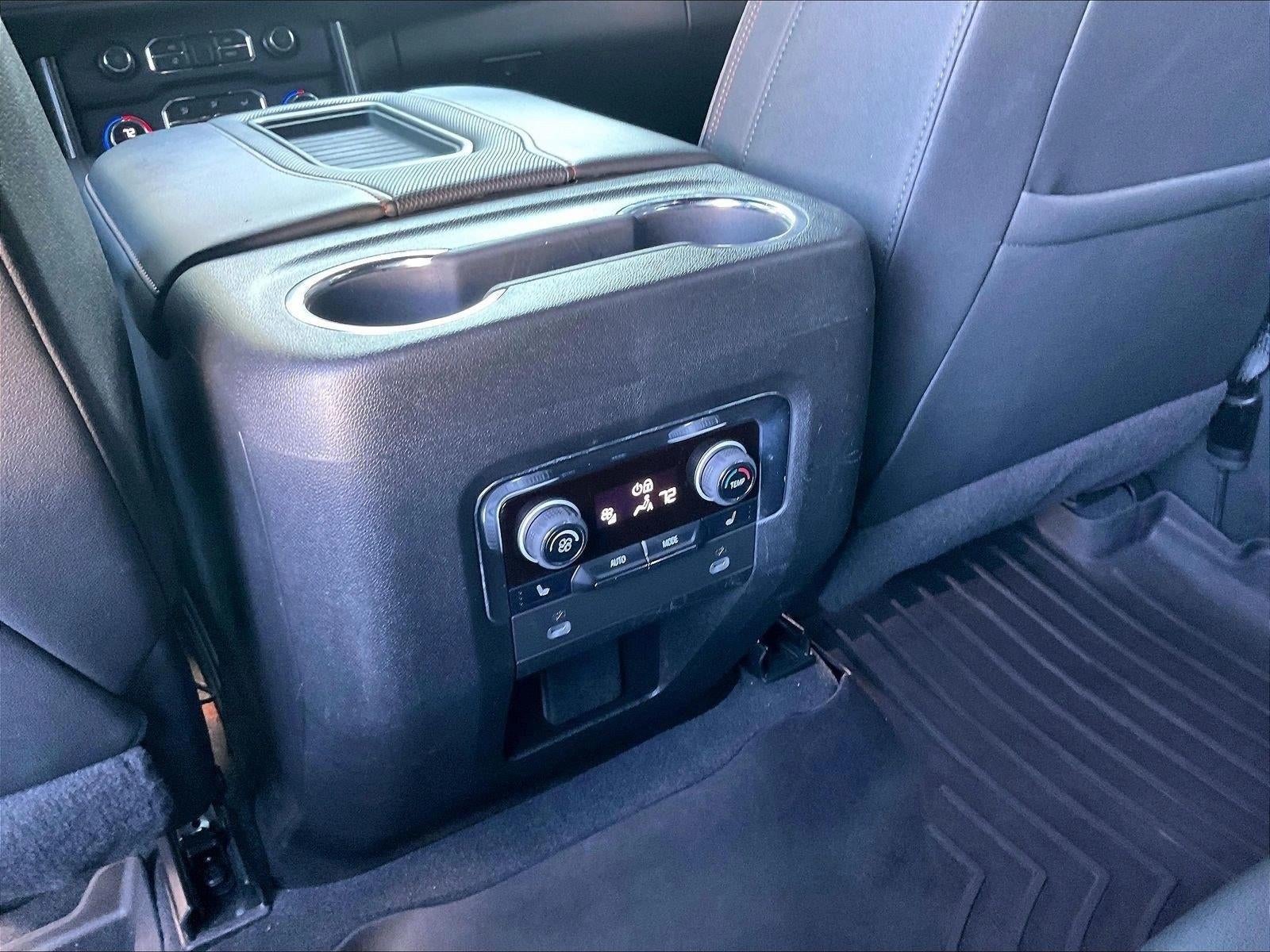 2023 Chevrolet Suburban RST - Photo 25