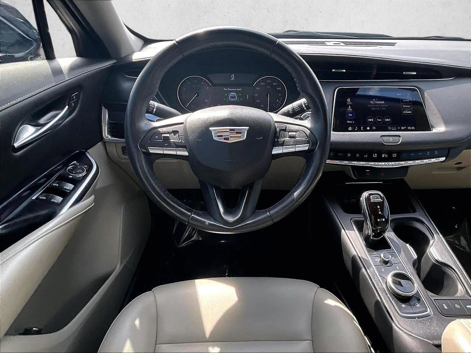 2023 Cadillac XT4 Luxury
