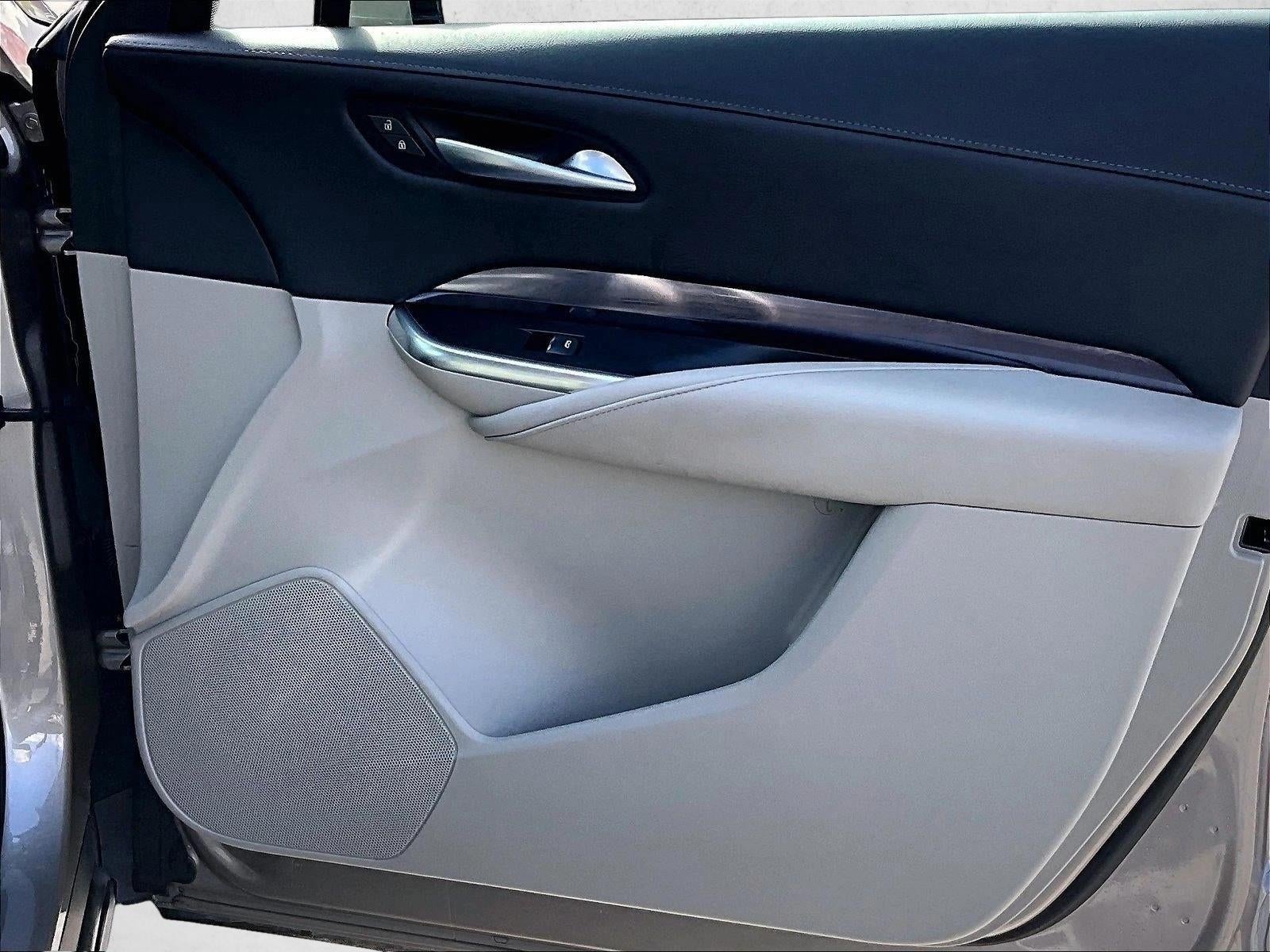 2023 Cadillac XT4 Luxury