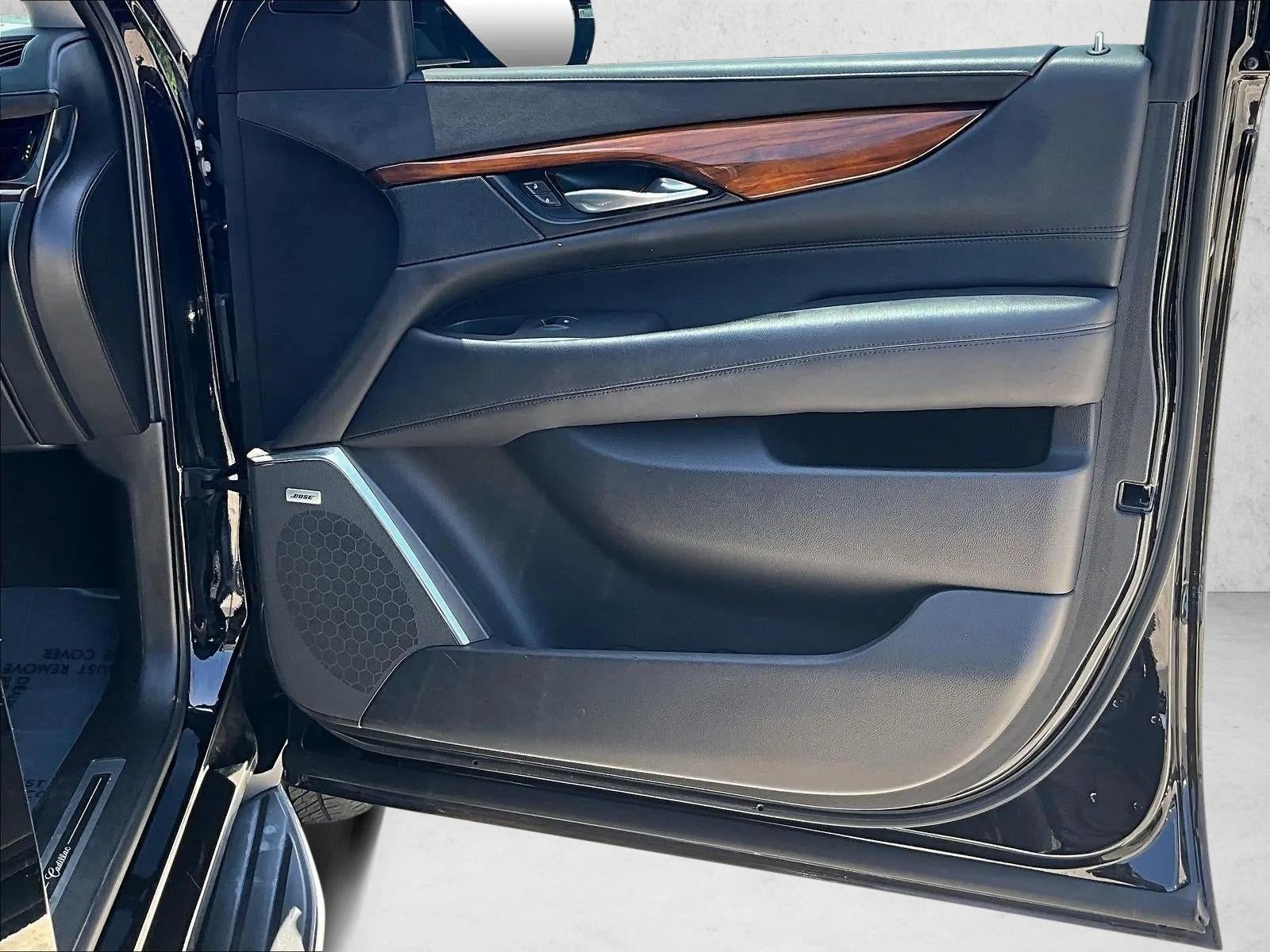 2017 Cadillac Escalade ESV Luxury