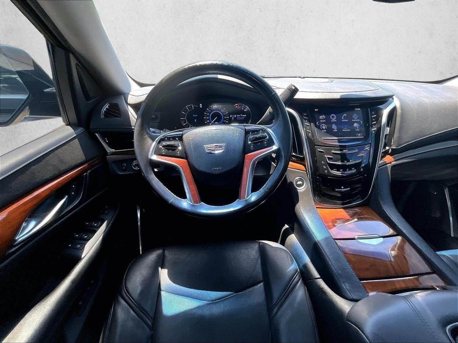 2017 Cadillac Escalade ESV Luxury