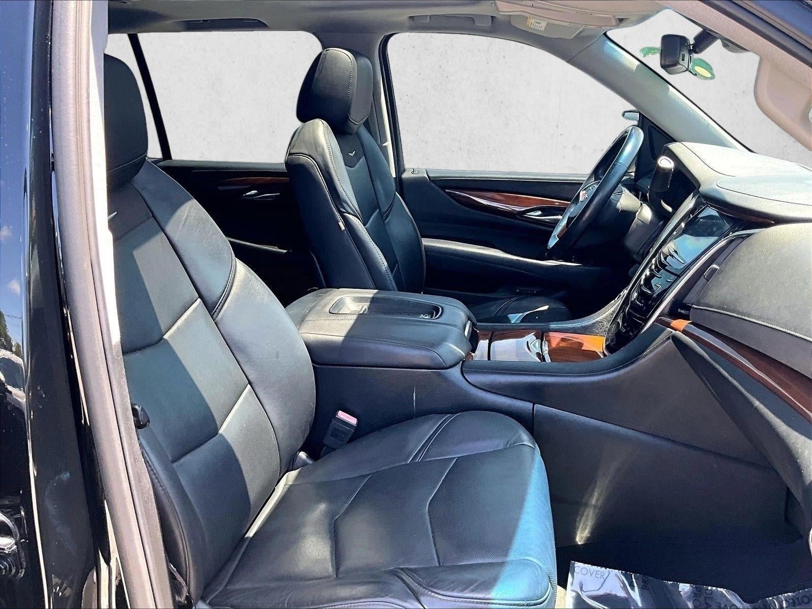 2017 Cadillac Escalade ESV Luxury