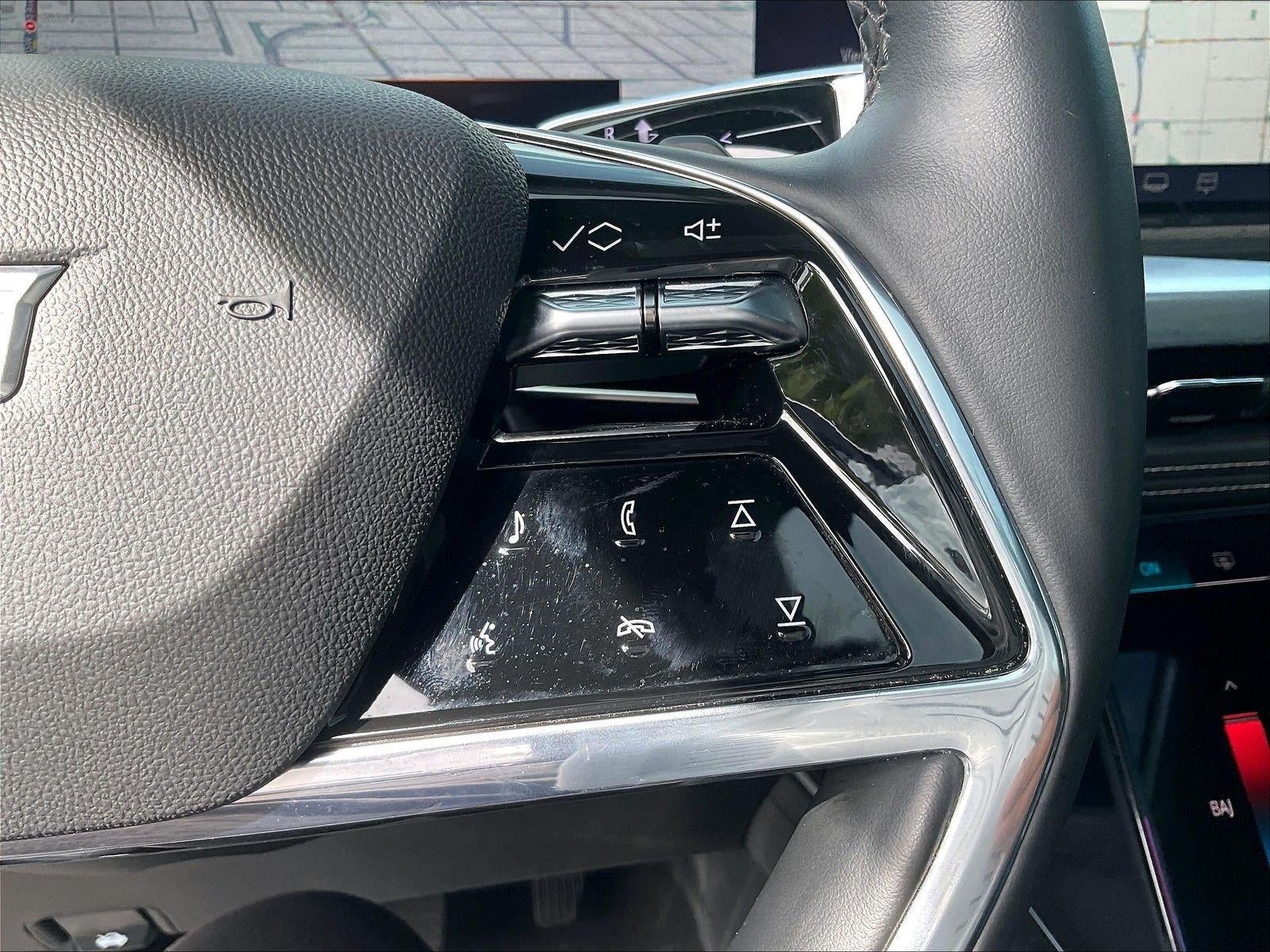 2025 Cadillac Escalade Premium Luxury - Photo 21