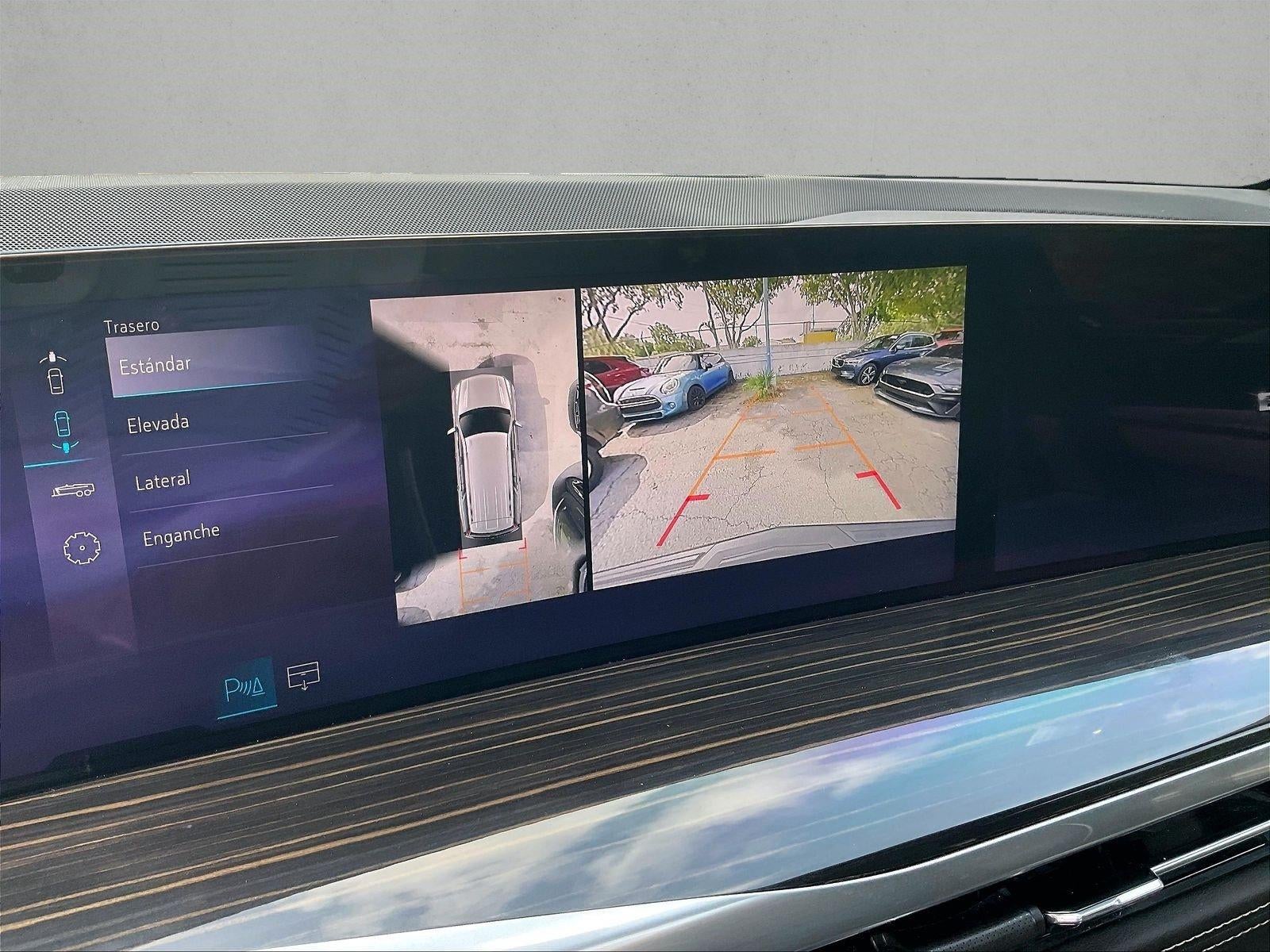 2025 Cadillac Escalade Premium Luxury - Photo 23