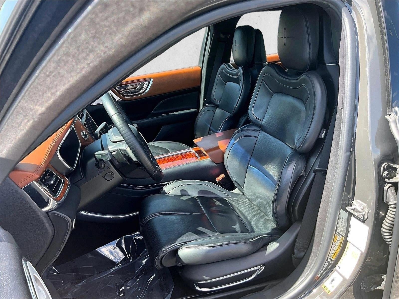 2017 Lincoln Continental Black Label