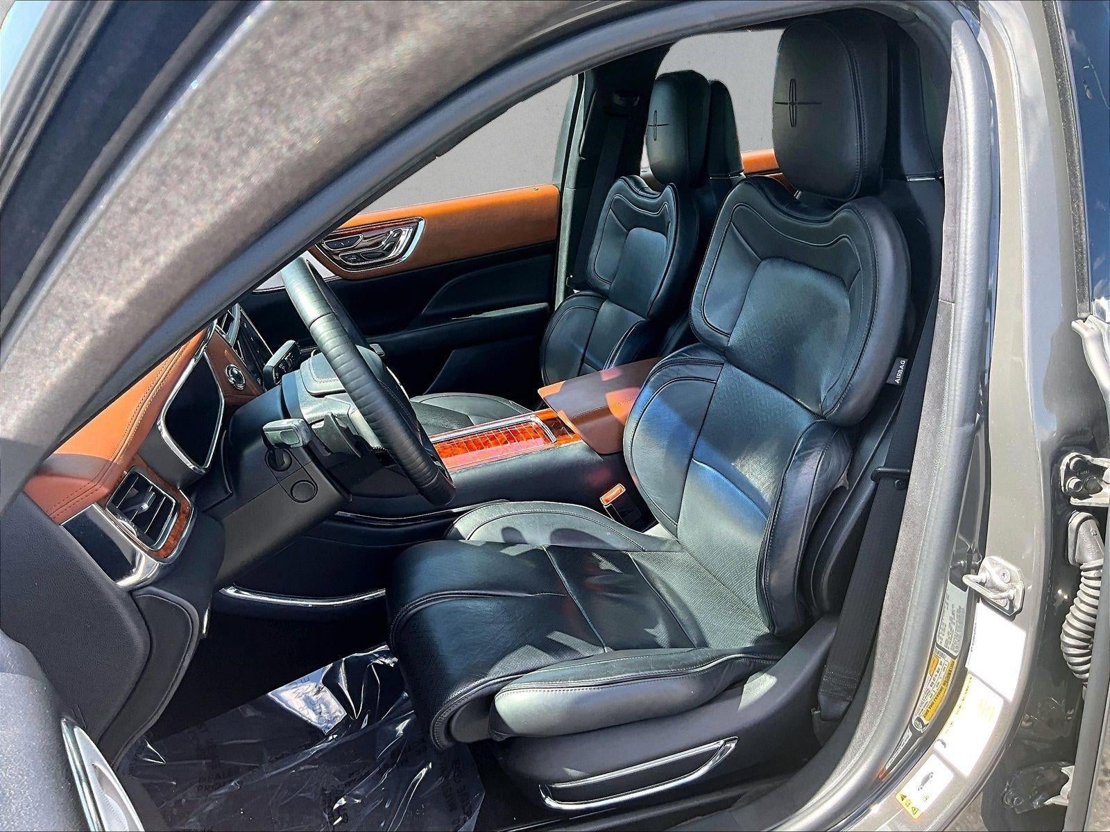 2017 Lincoln Continental Black Label