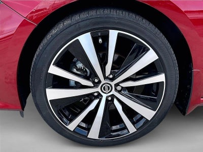 2022 Nissan Altima SR FWD