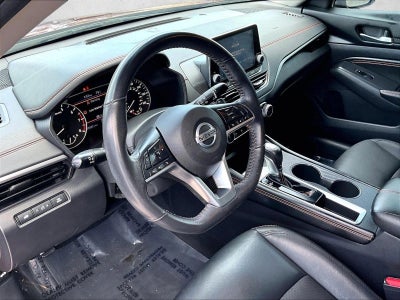 2022 Nissan Altima SR FWD