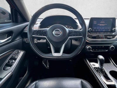 2022 Nissan Altima SR FWD