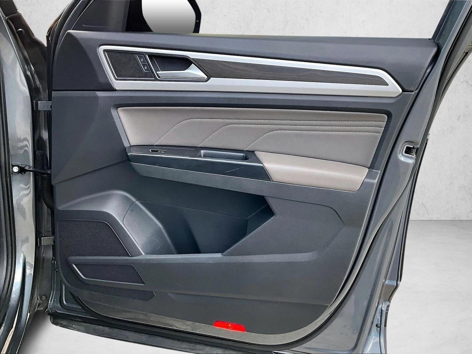 2021 Volkswagen Atlas 3.6L V6 SE w/Technology