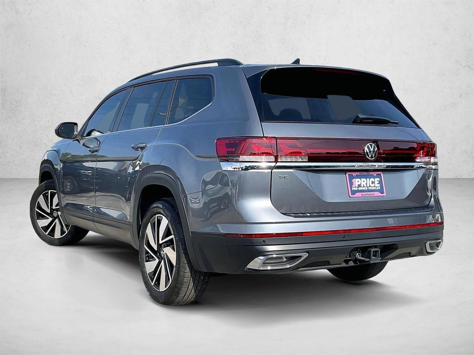 2024 Volkswagen Atlas SE w/Tech - Photo 13